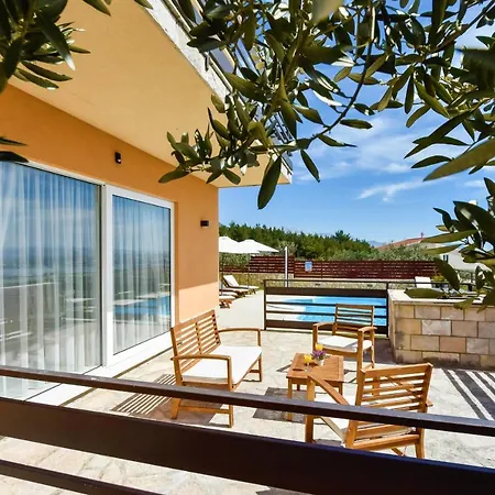 Magic View With Private Heated Pool * Kaštela