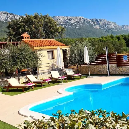 Magic View With Private Heated Pool * Kaštela