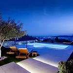 Villa Magic View With Private Heated Pool Kastela