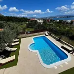 Villa Magic View With Private Heated Pool Kastela