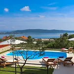 Magic View With Private Heated Pool * Kaštela