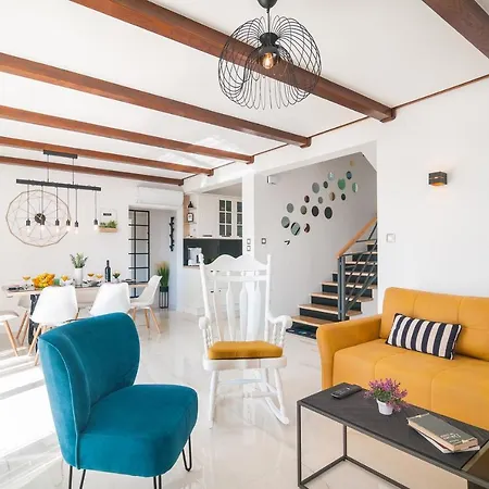 Magic View With Private Heated Pool * Kastela