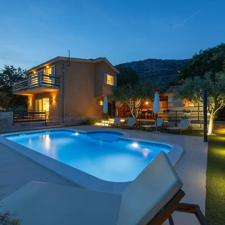 Villa Magic View With Private Heated Pool Kaštela