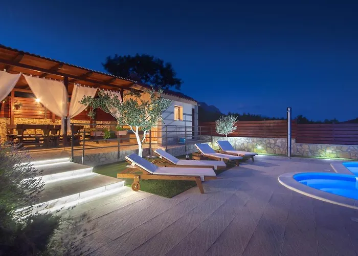 Villa Magic View With Private Heated Pool