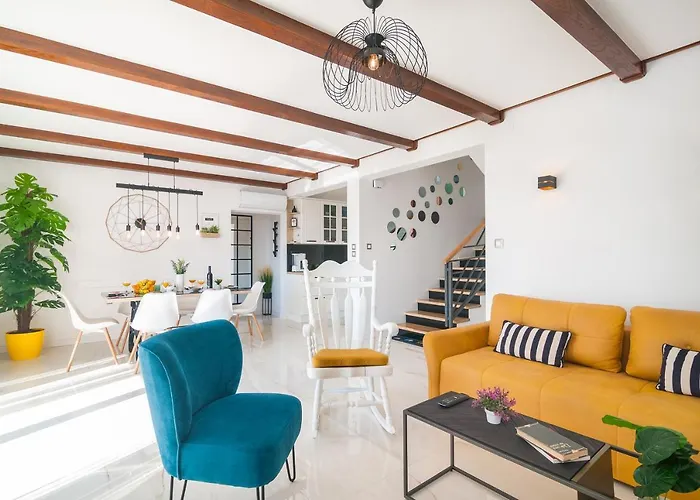 Magic View With Private Heated Pool * Kaštela