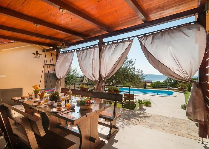 Magic View With Private Heated Pool * Kaštela